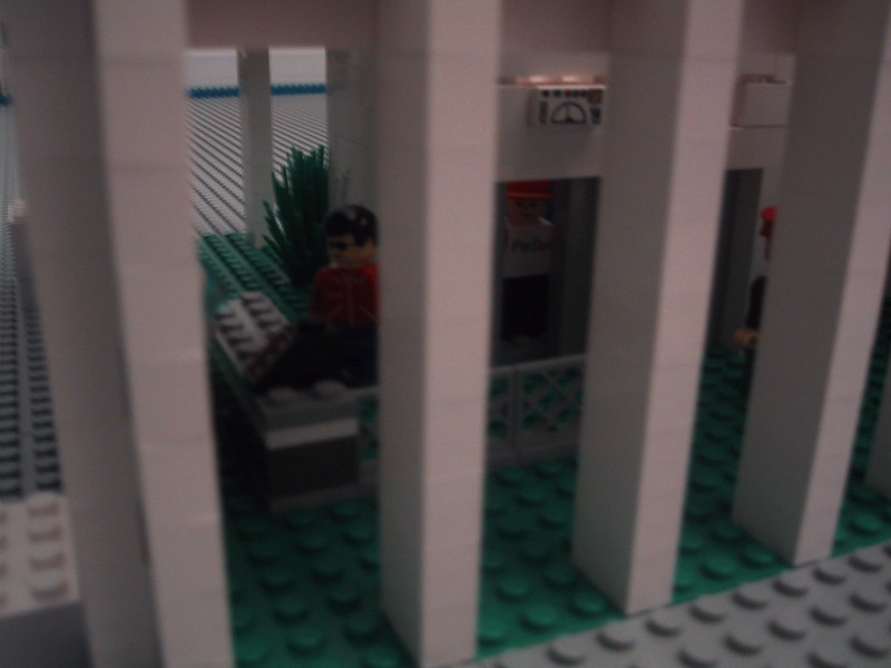 09_lobby-security.jpg