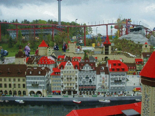 miniland1.jpg