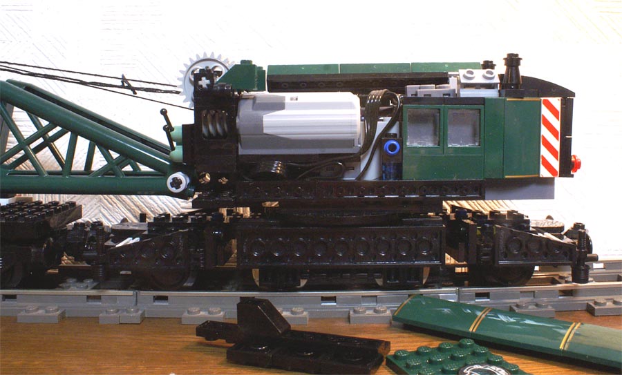 09railcrane30.jpg