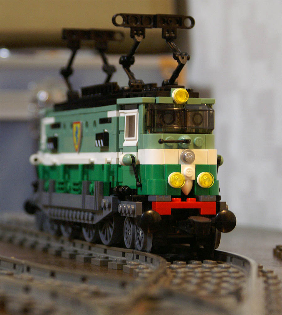 2d2_9100_13.jpg