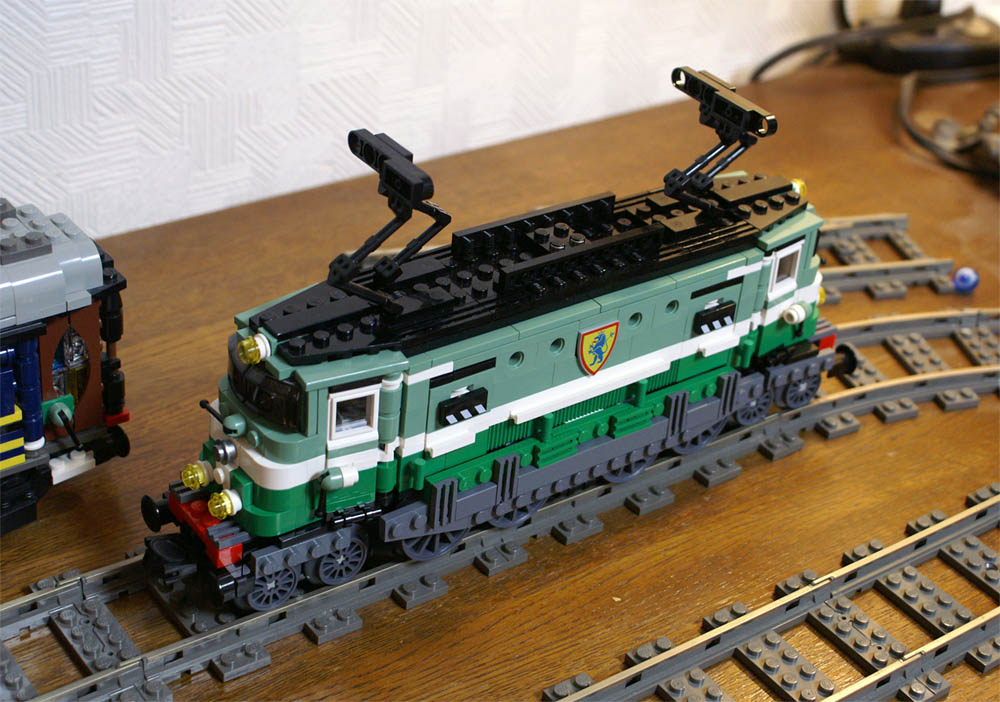 2d2_9100_14.jpg