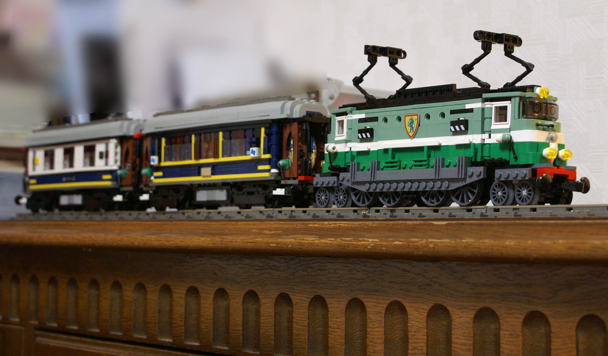2d2_9100_30.jpg
