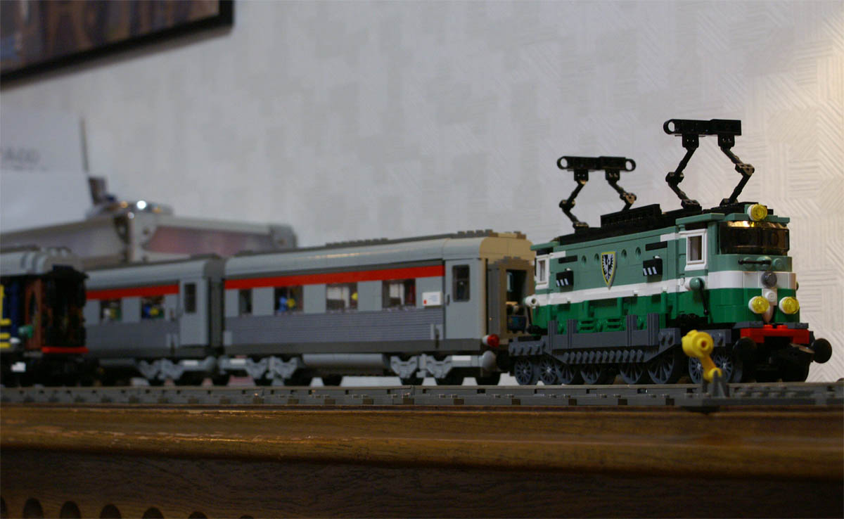 2d2_9100_33.jpg