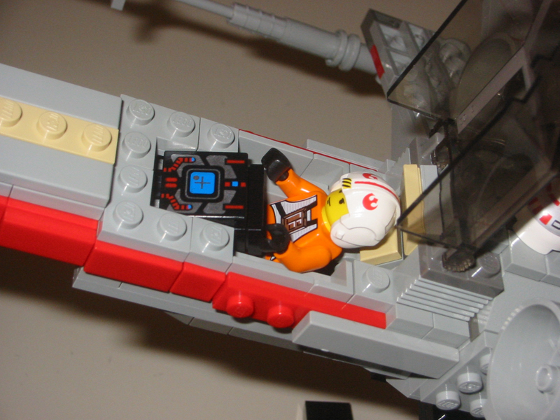 xwing_cockpit.jpg