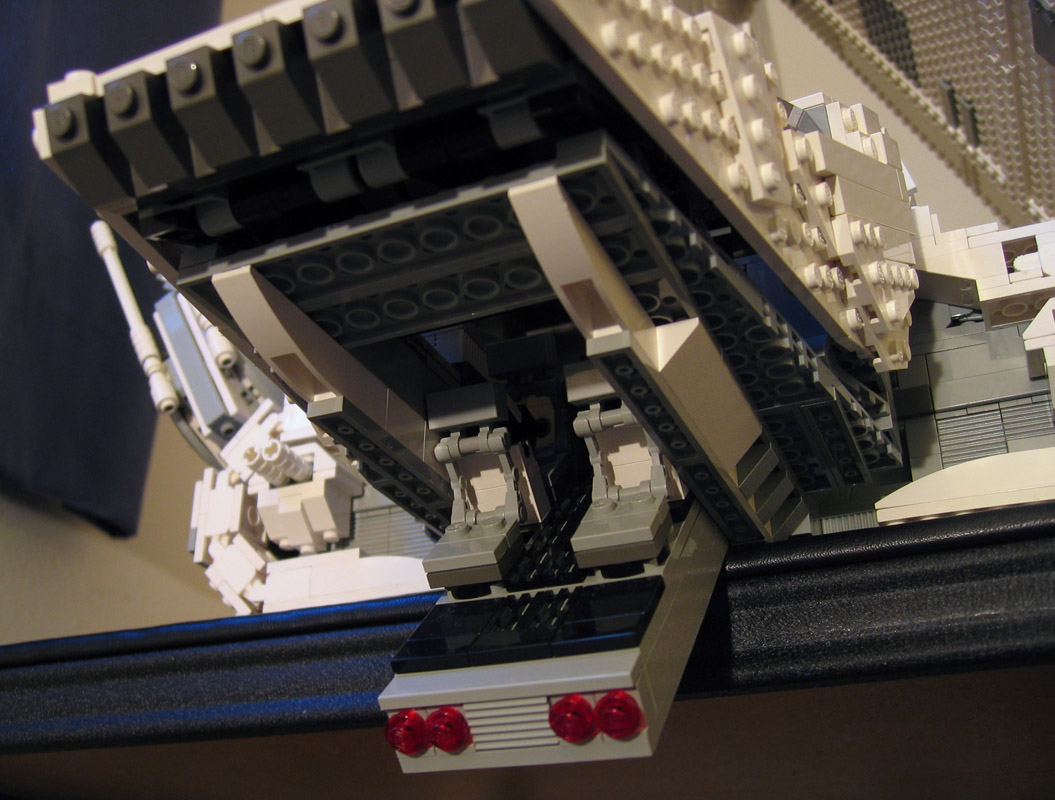 shuttle_cockpit_ramp.jpg