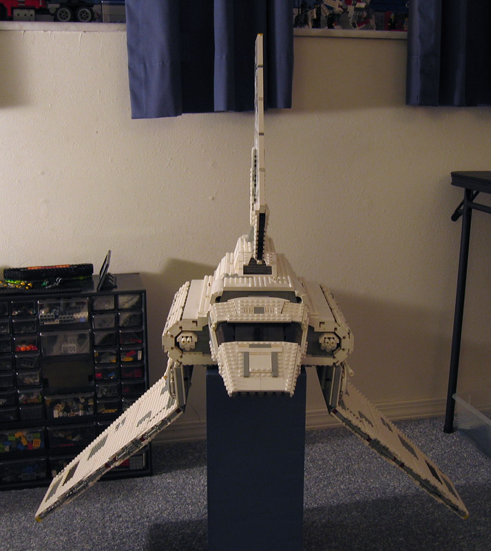 shuttle_wings_down_front.jpg