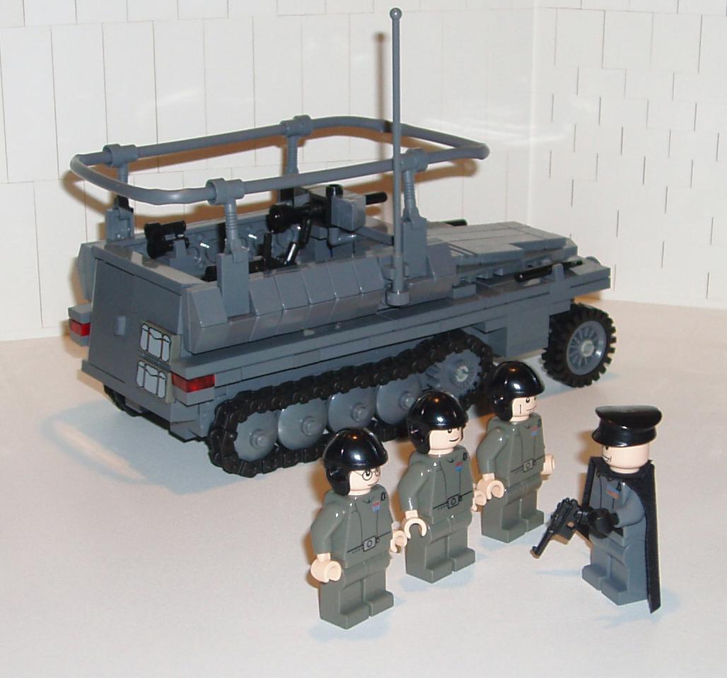 sfzdk_-_sdkfz_250_half-track_-_05.jpg