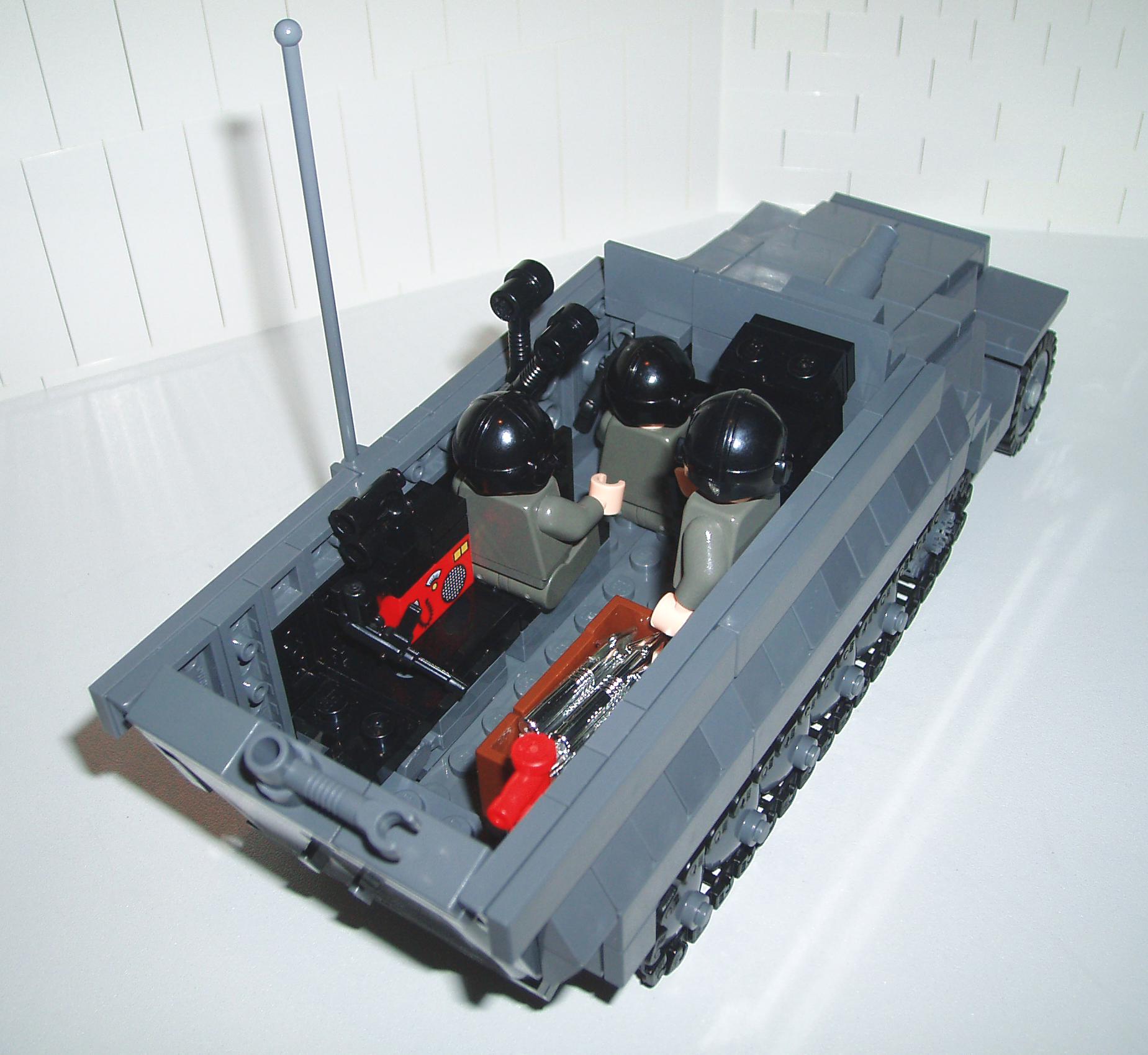 sfzdk_-_sdkfz_251_half-track_-_15.jpg