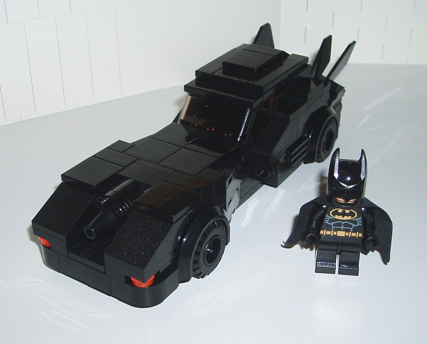sfzdk_-_batmobile_90s_-_01.jpg