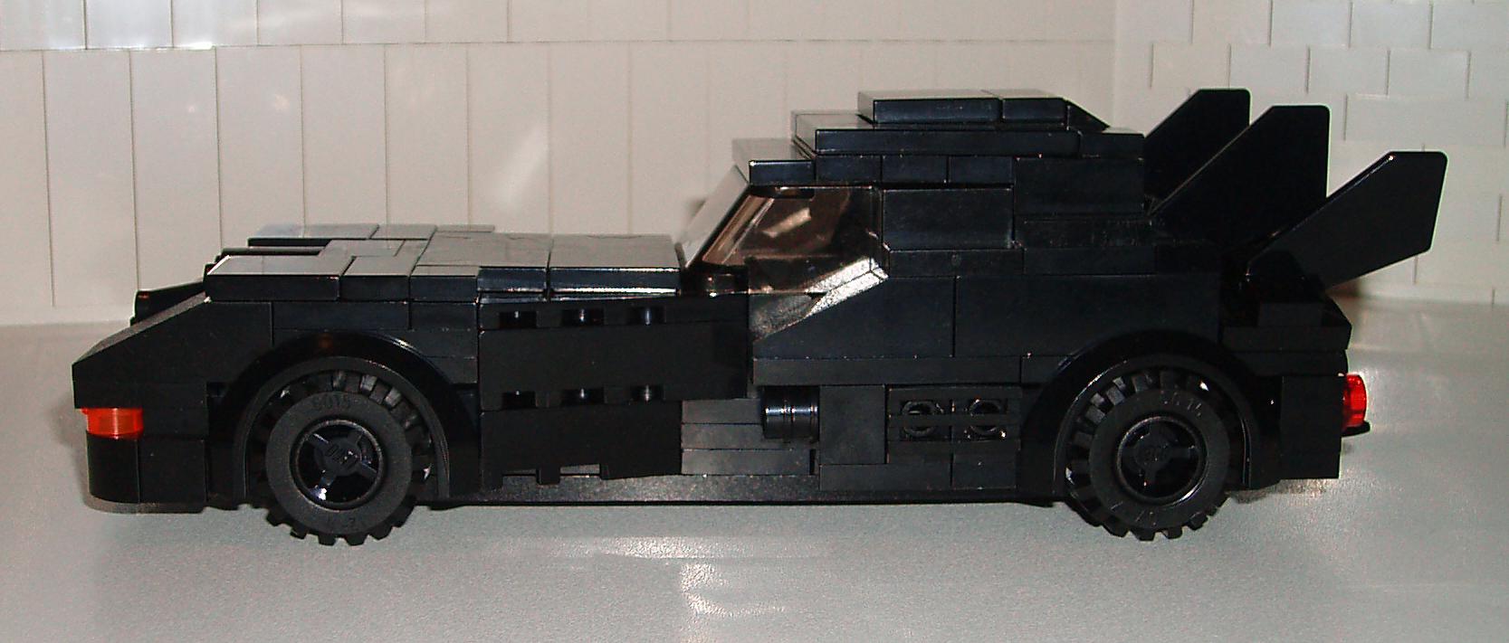 sfzdk_-_batmobile_90s_-_02.jpg