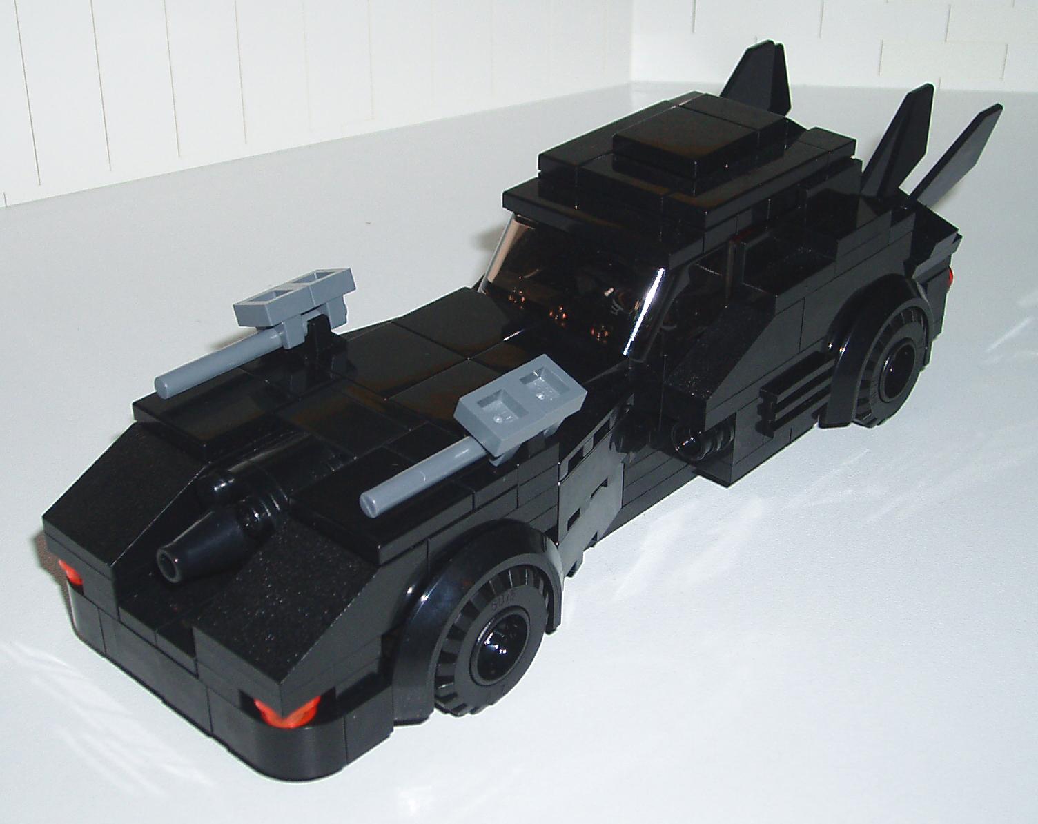 sfzdk_-_batmobile_90s_-_07.jpg