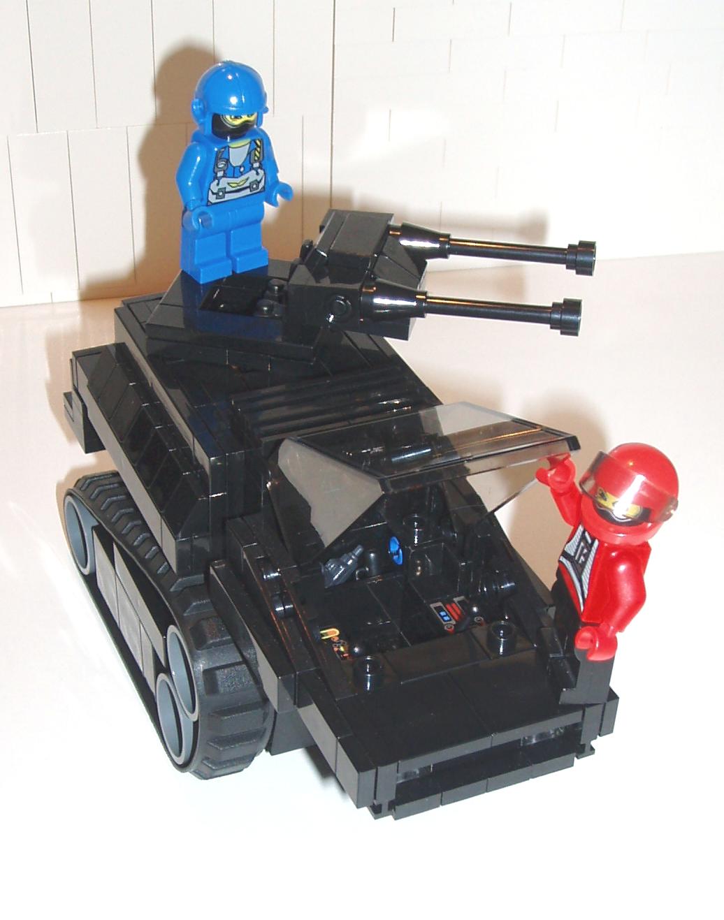 sfzdk_-_hiss_tank_-_06.jpg