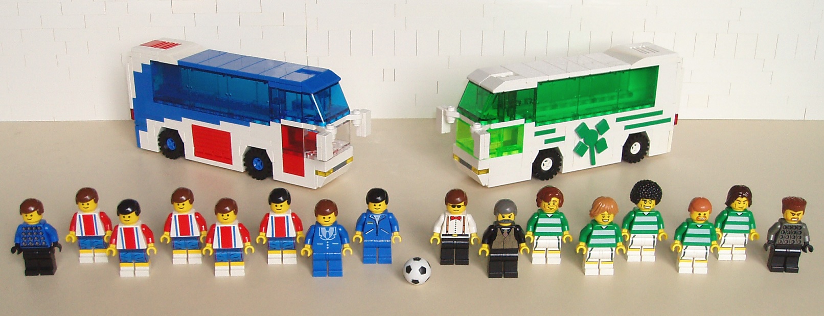 sfzdk_-_soccer_10_-_football_team_buses_06.jpg