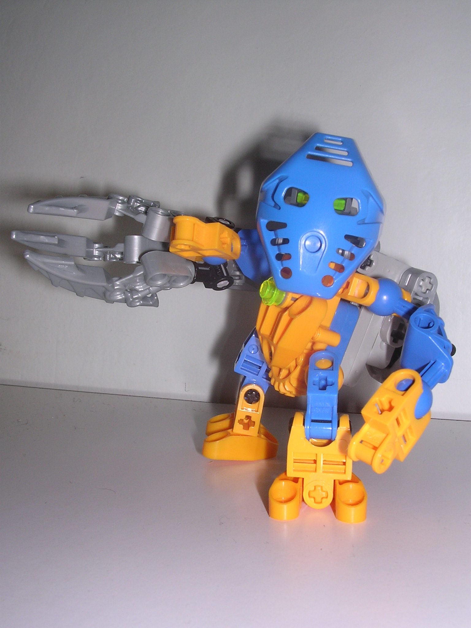 bionic_arm_02.jpg