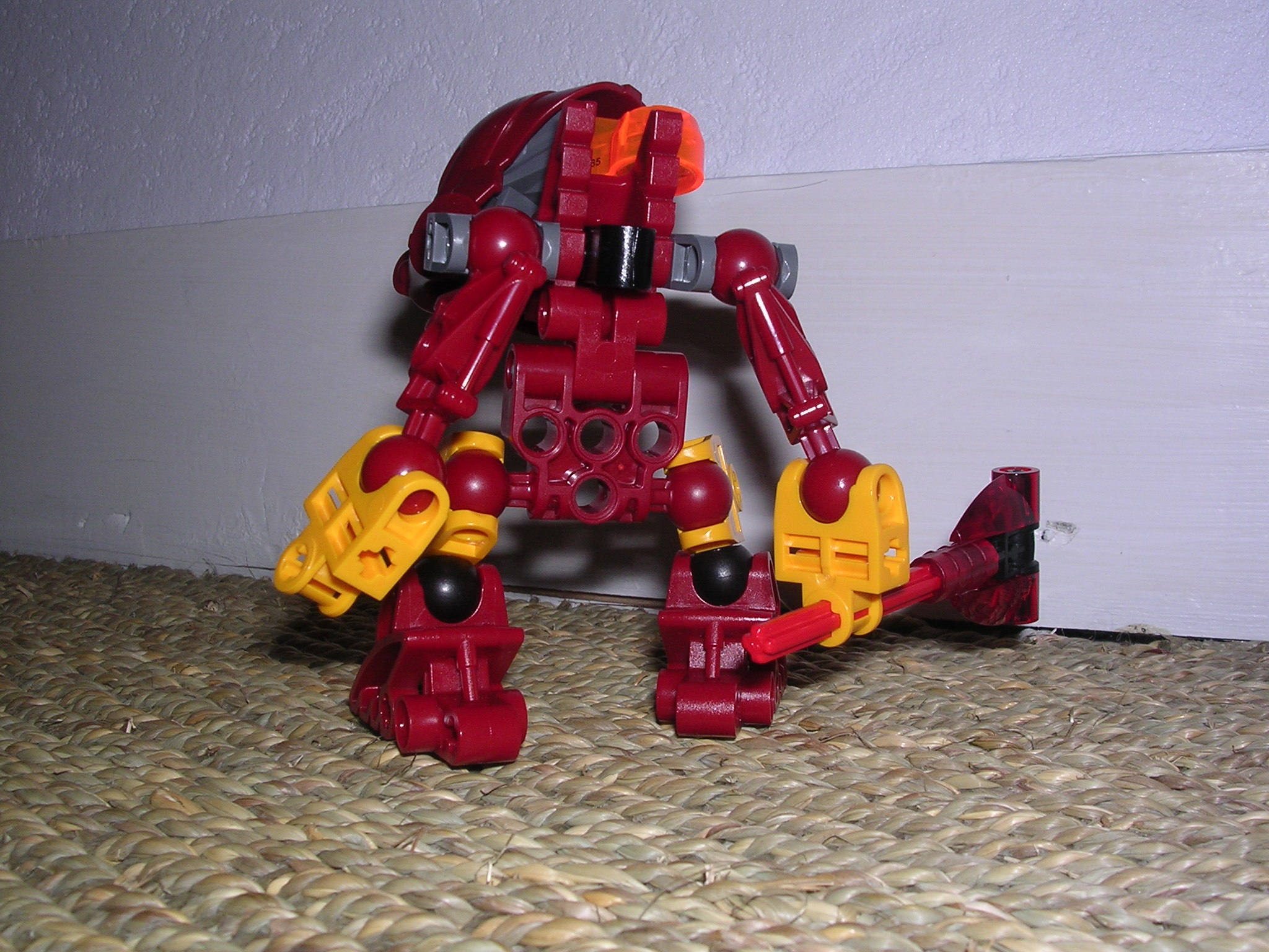 02_vakama_back.jpg