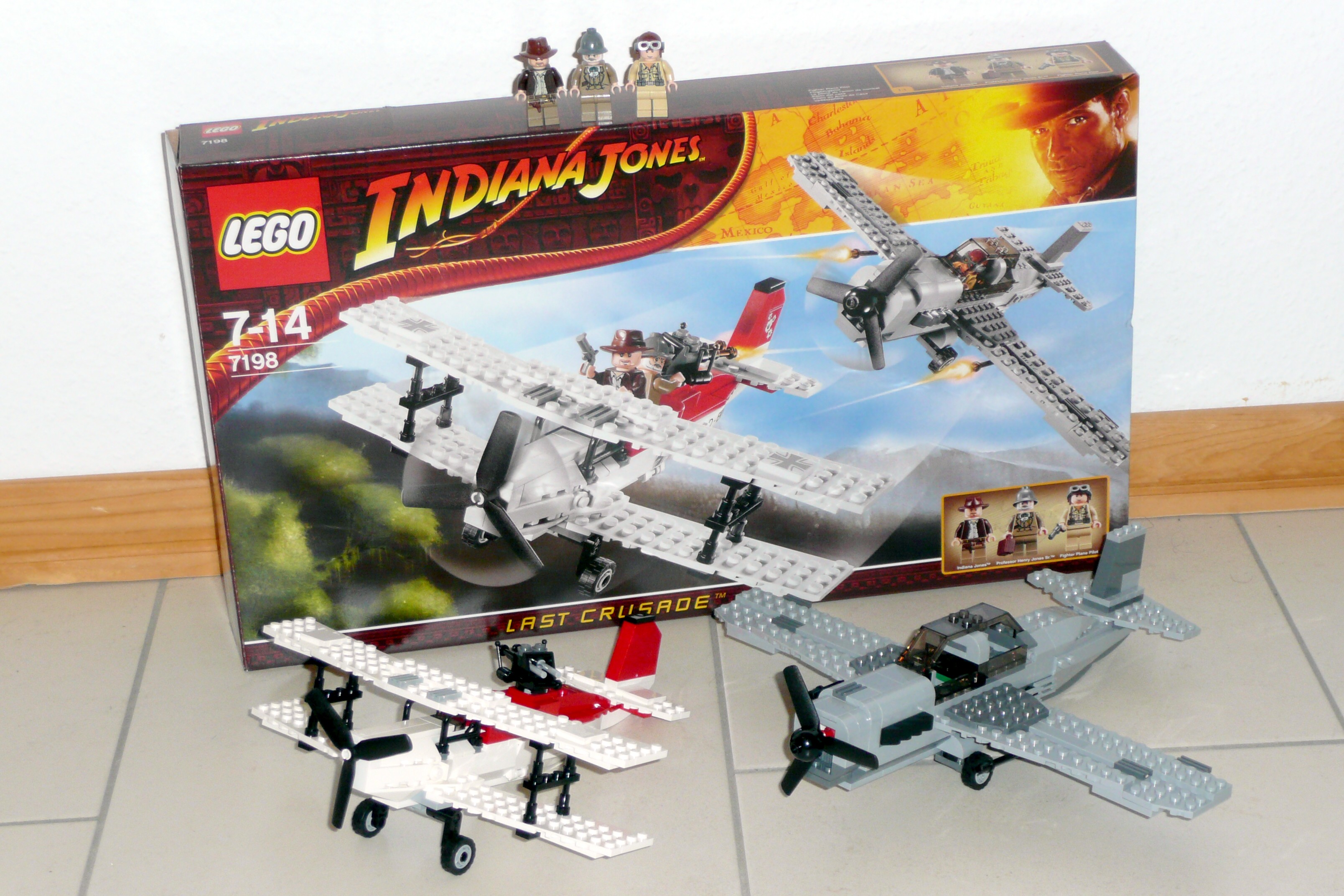 7198-01-25-flucht_im_flugzeug.jpg
