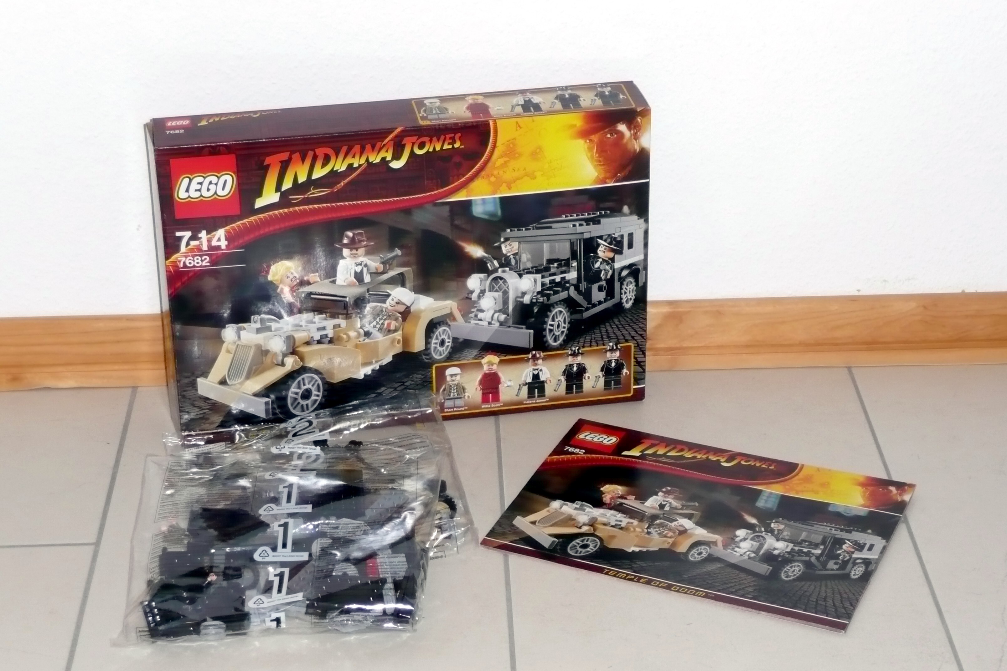 7682-01-21-indiana_jones.jpg