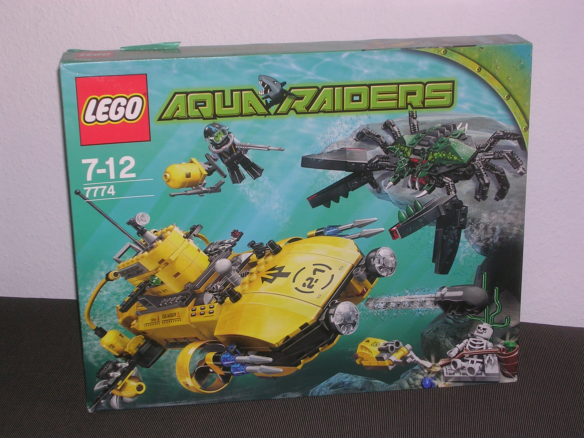 7774-01-10_crab_crusher_u-boot_und_riesenkrebs.jpg
