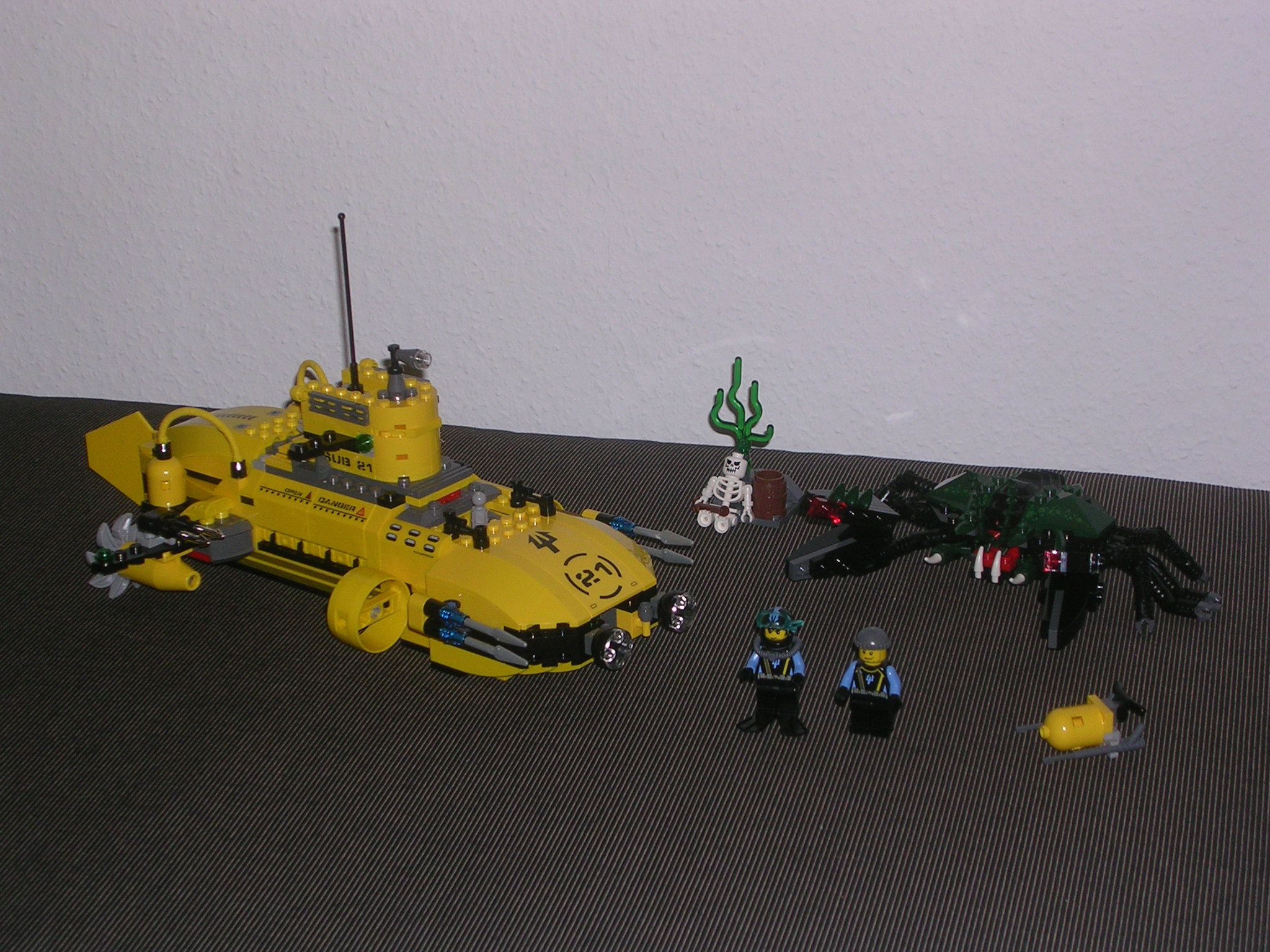 7774-01-16_crab_crusher_u-boot_und_riesenkrebs.jpg