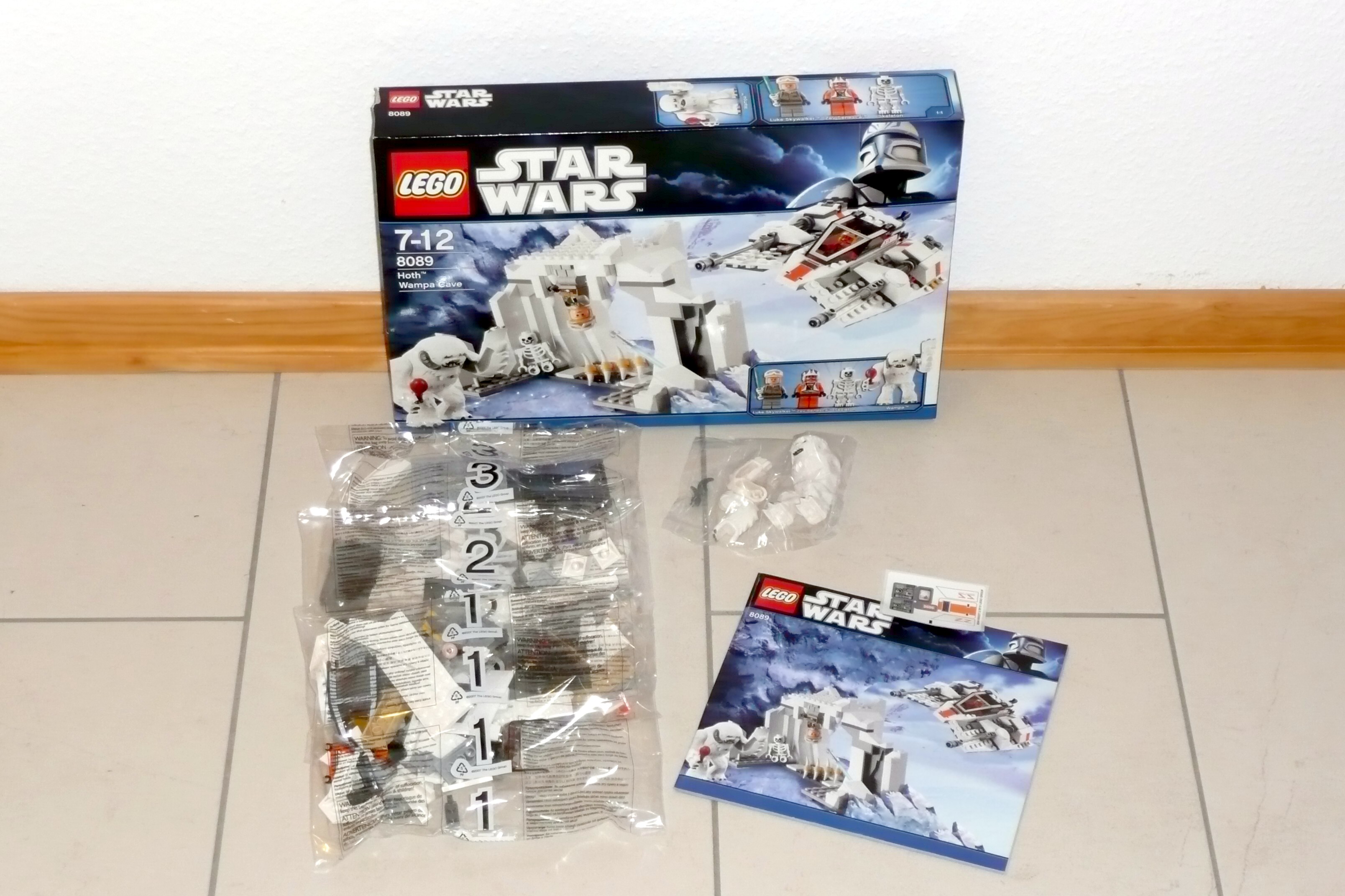 8089-10-101-hoth_wampa_cave.jpg