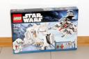 8089-10-100-hoth_wampa_cave.jpg