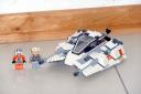 8089-10-104-hoth_wampa_cave.jpg