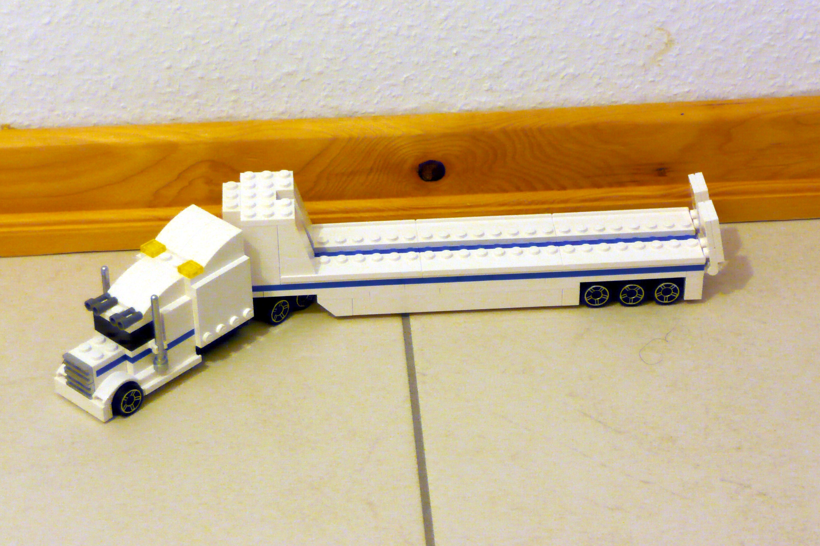 8154-01-35-racers.jpg