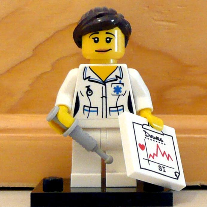 8683-30-11-01-minifigures.jpg