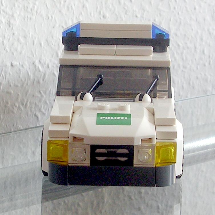 polizeiauto-01-02.jpg