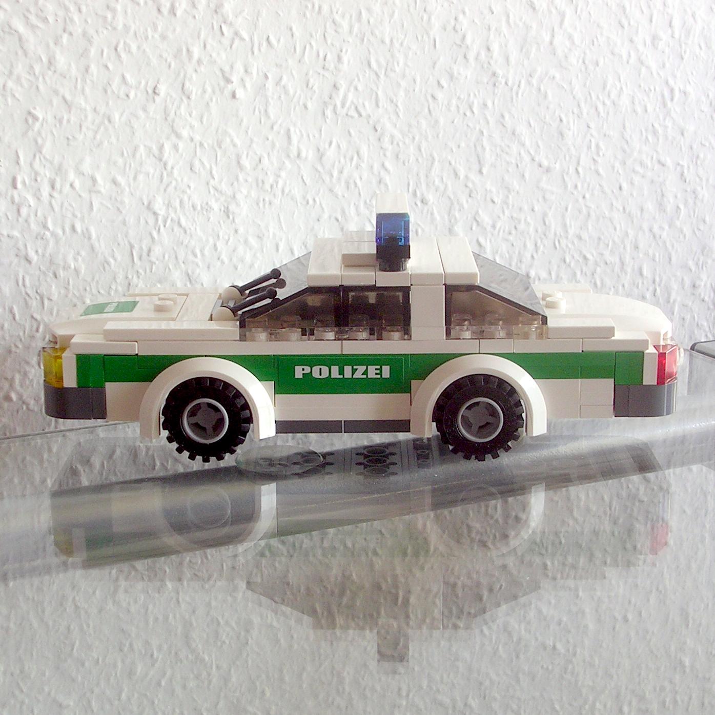 polizeiauto-01-03.jpg