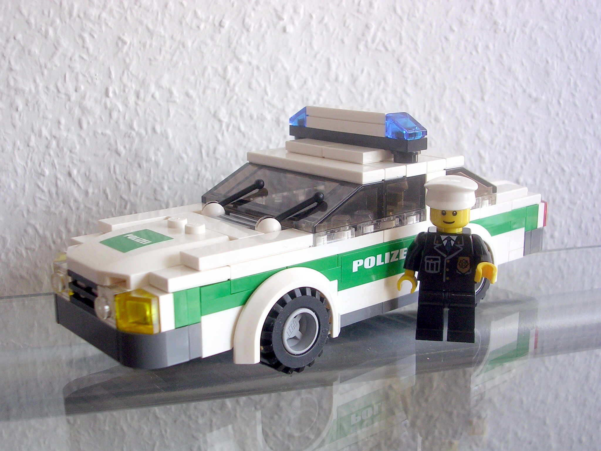 polizeiauto-01-10.jpg