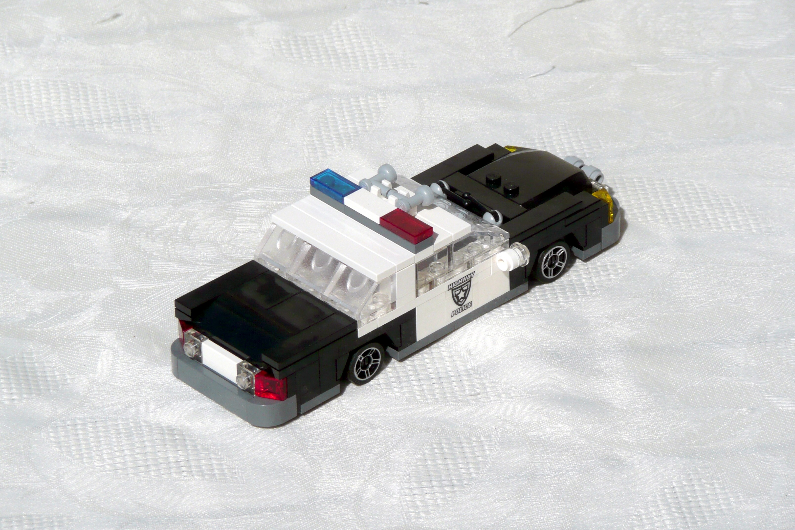 polizeiauto-010-00-01-15-highway_patrol.jpg