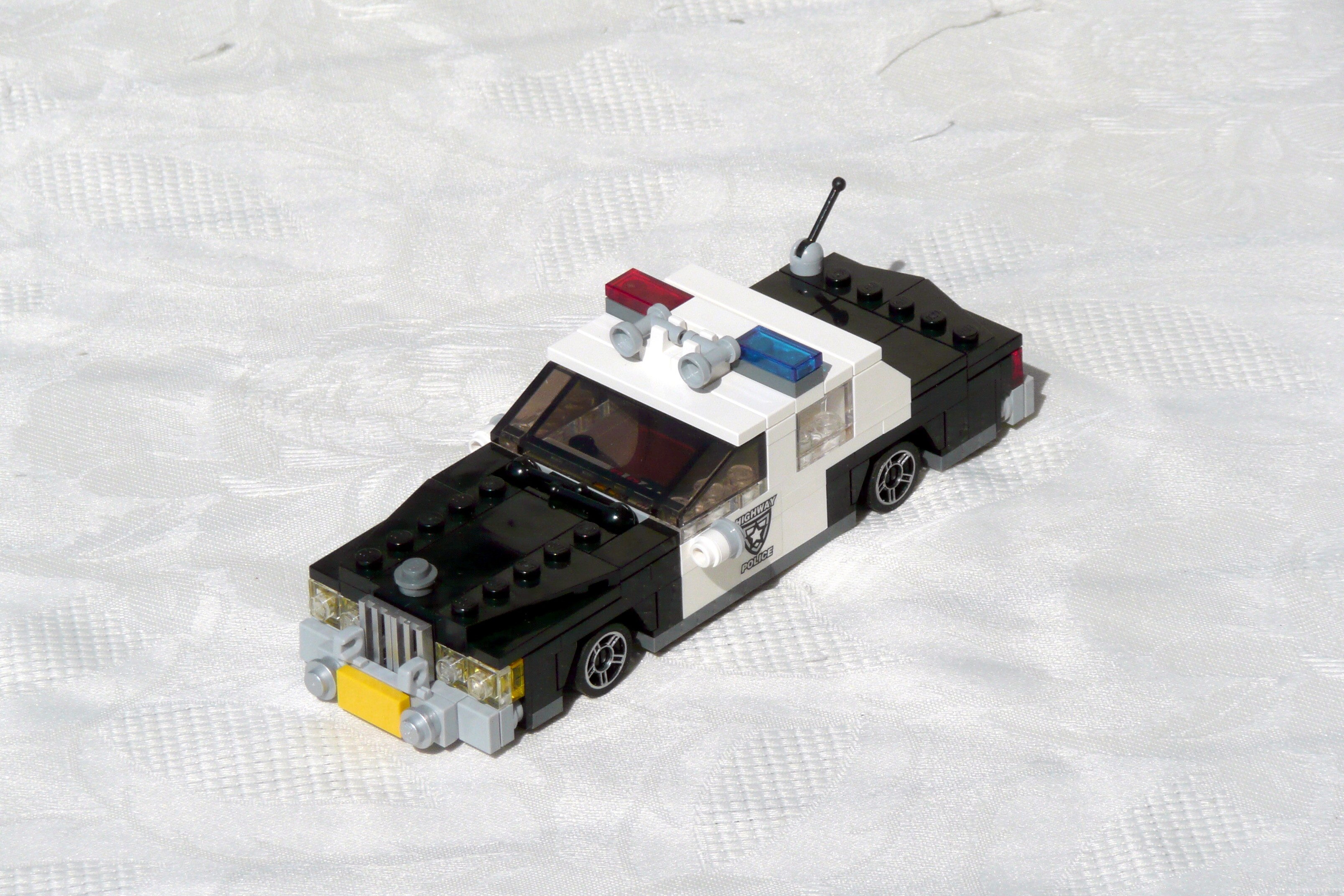 polizeiauto-020-101-police_car.jpg