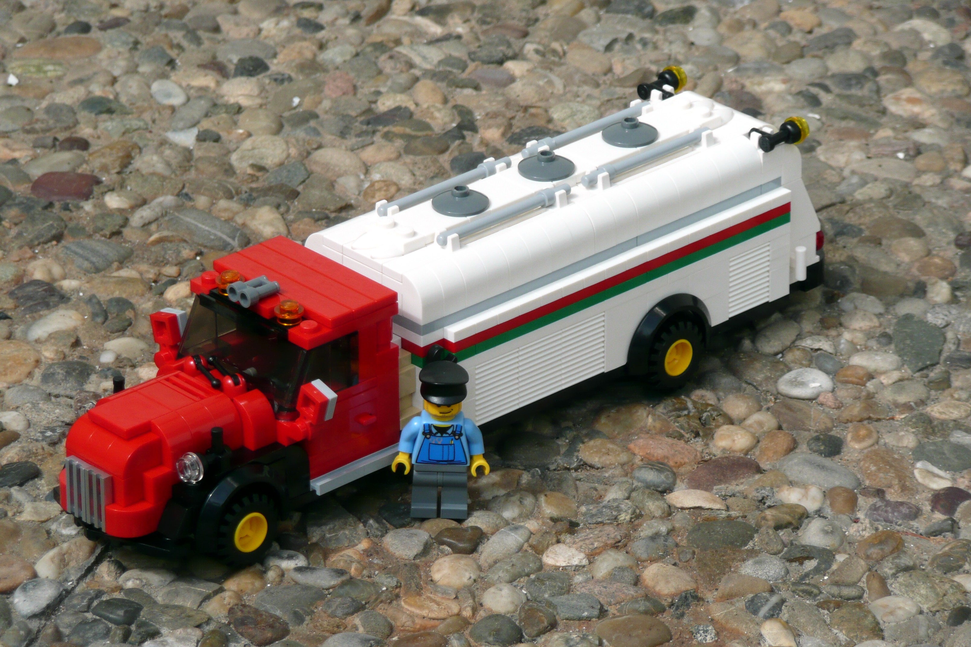 tankwagen-010-10-10-10-octan.jpg
