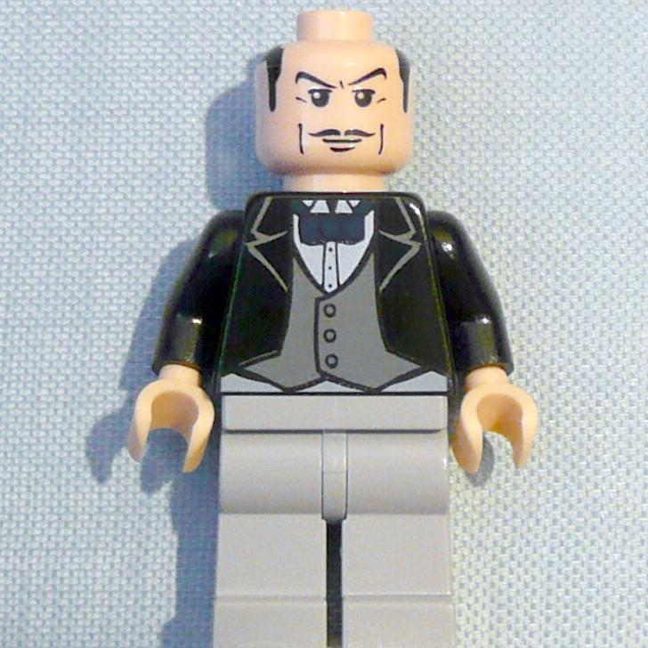 batman-10-10-16-10-alfred.jpg