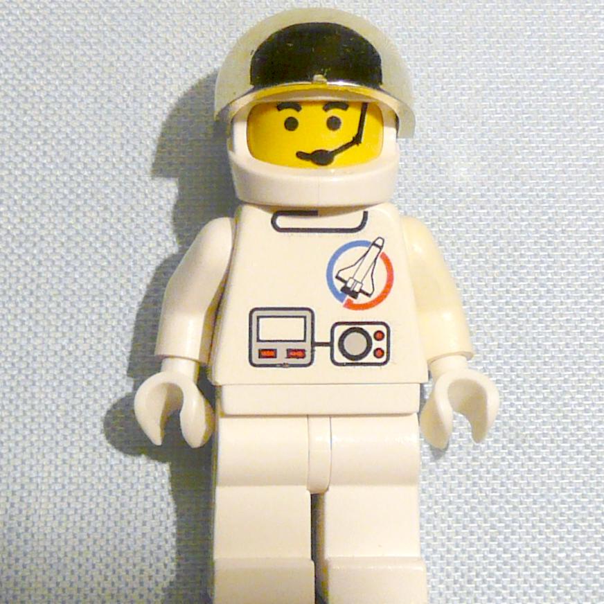 raumfahrt-10-1100-10-astronaut.jpg