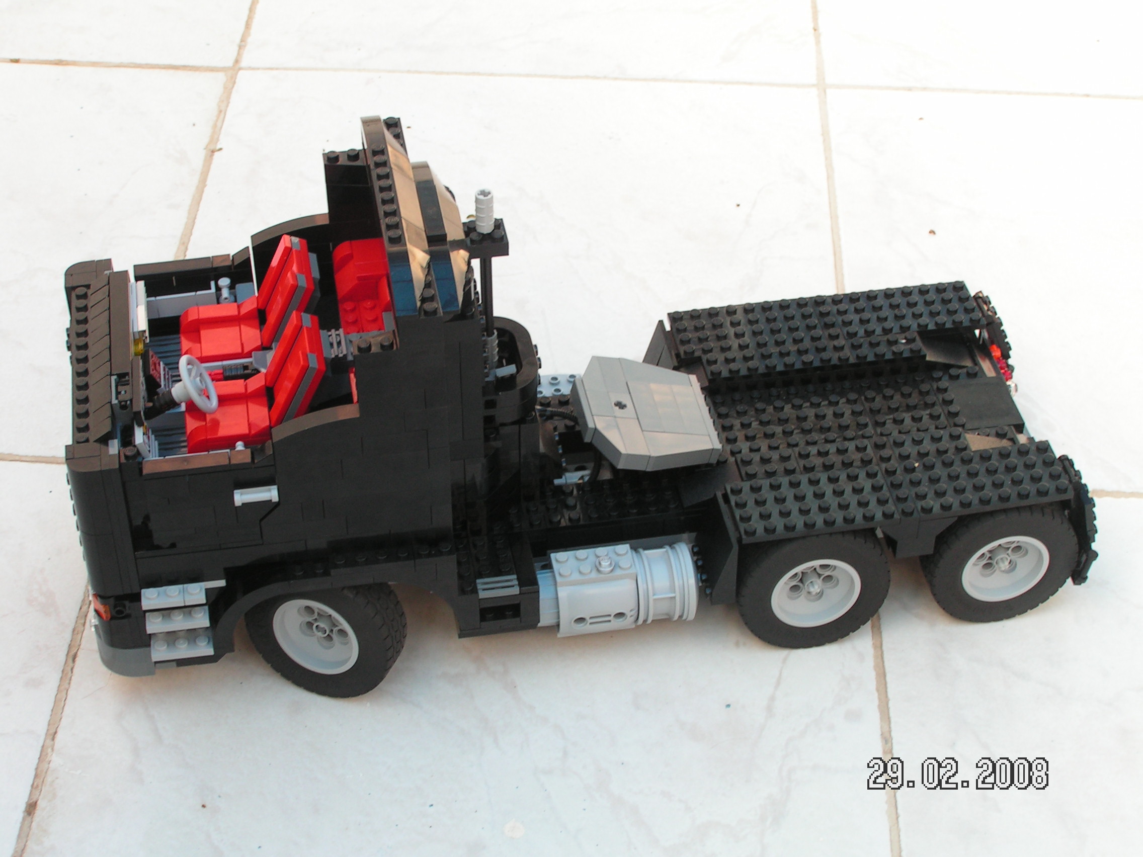 sc-620-002.jpg