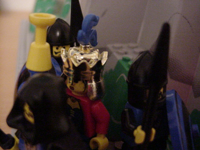 royal_guards2.jpg