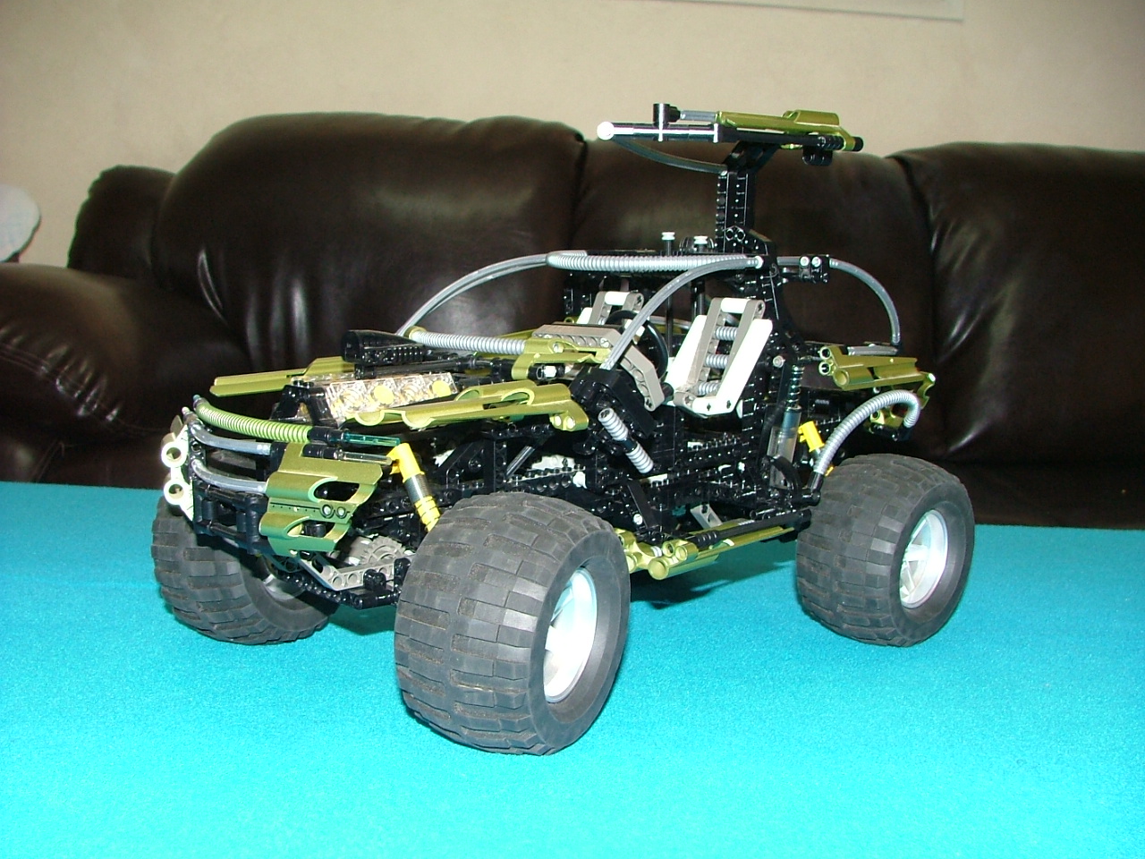 4x4-off-roader-2.jpg