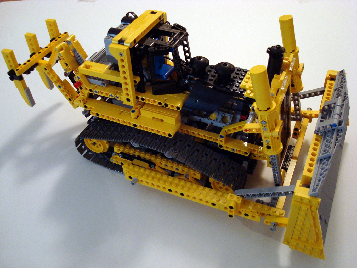 bulldozer-3.jpg