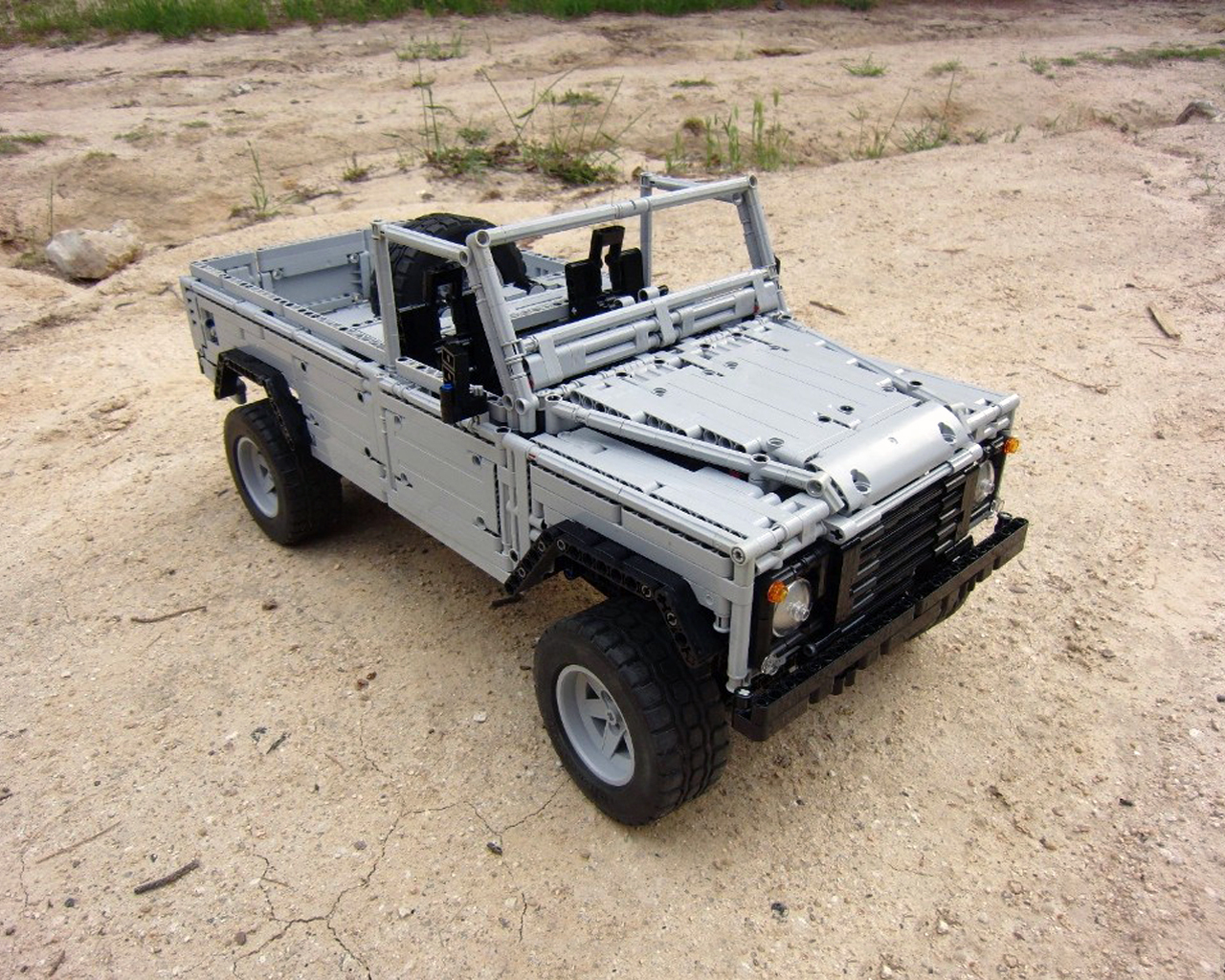 defender-3.jpg