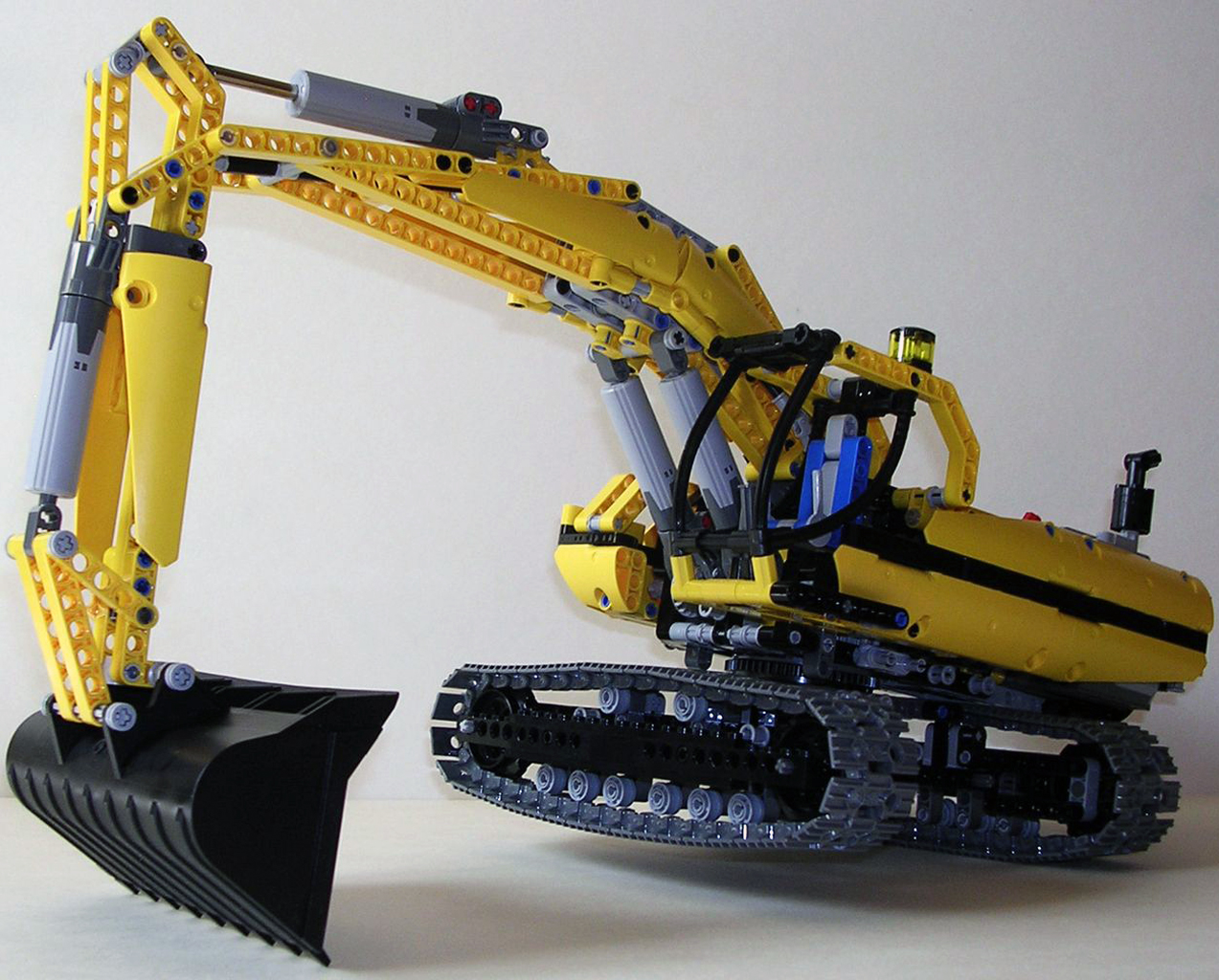 excavator-3.jpg