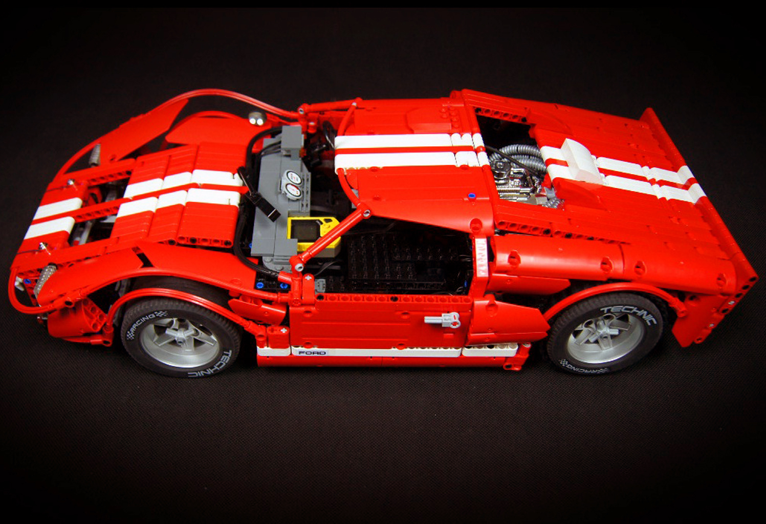 ford-gt40-13.jpg
