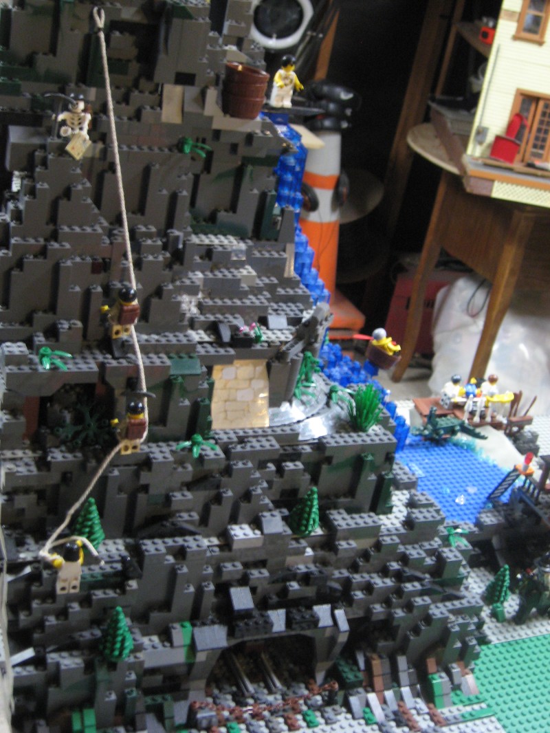 lego_mountain.jpg
