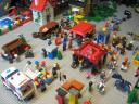 bustling_street_faire_15.jpg