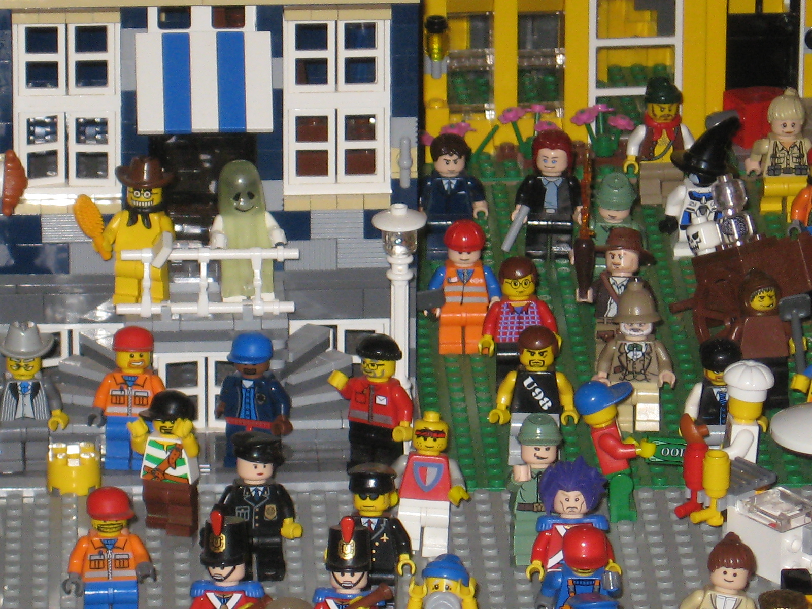 mini_fig_mob_08.jpg