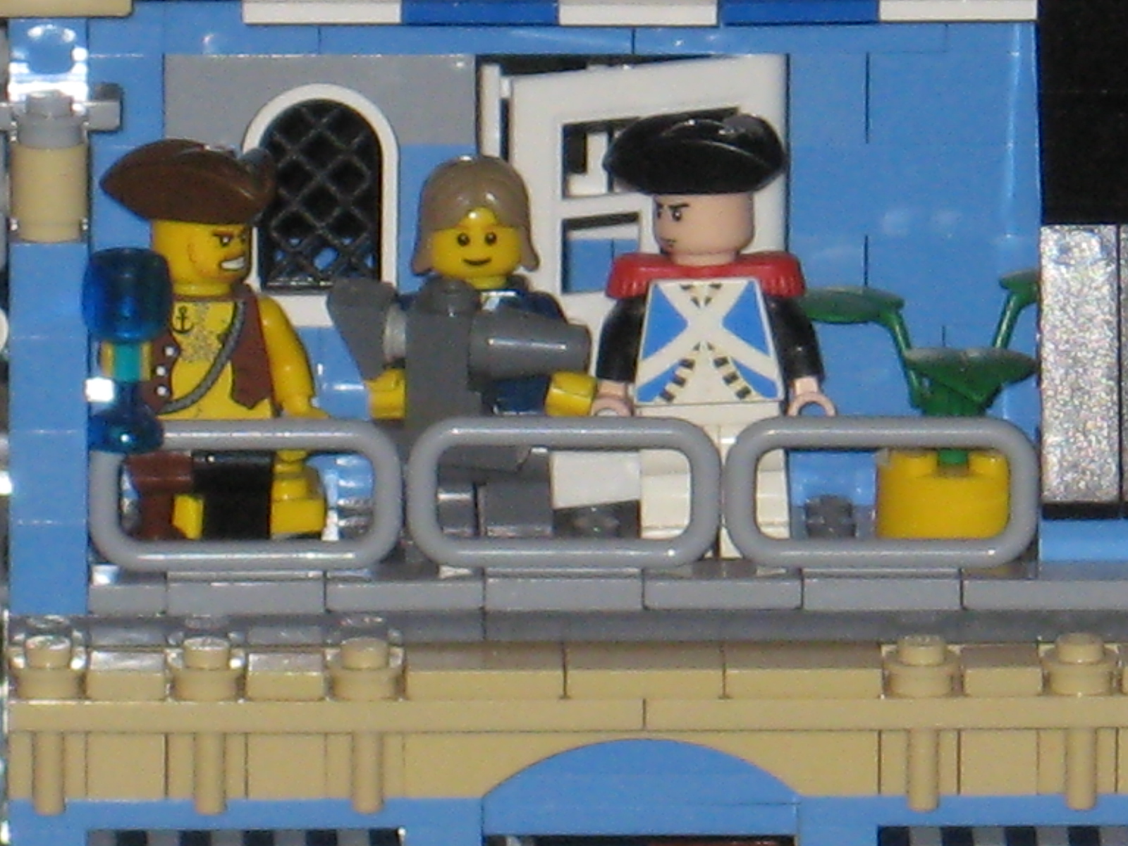 mini_fig_mob_09.jpg