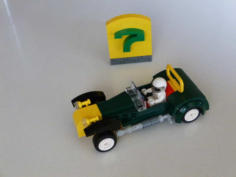 caterham1.jpg