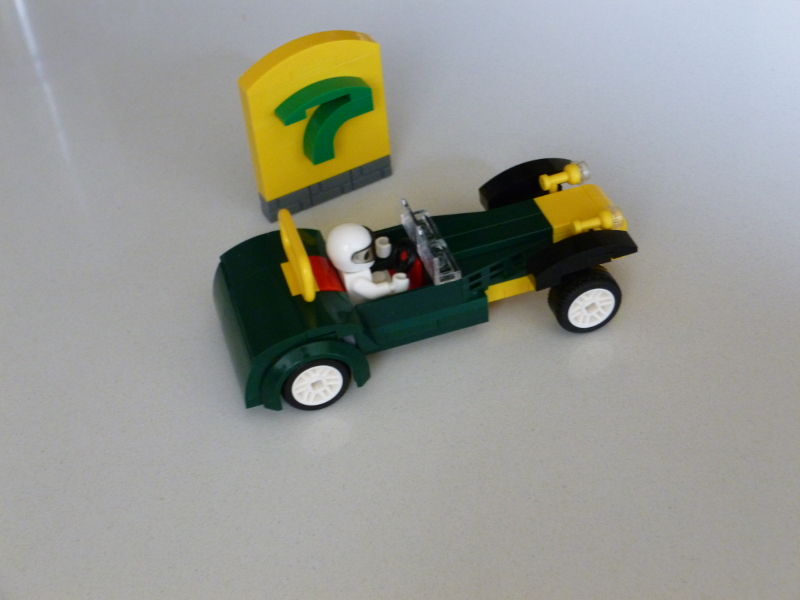 caterham2.jpg