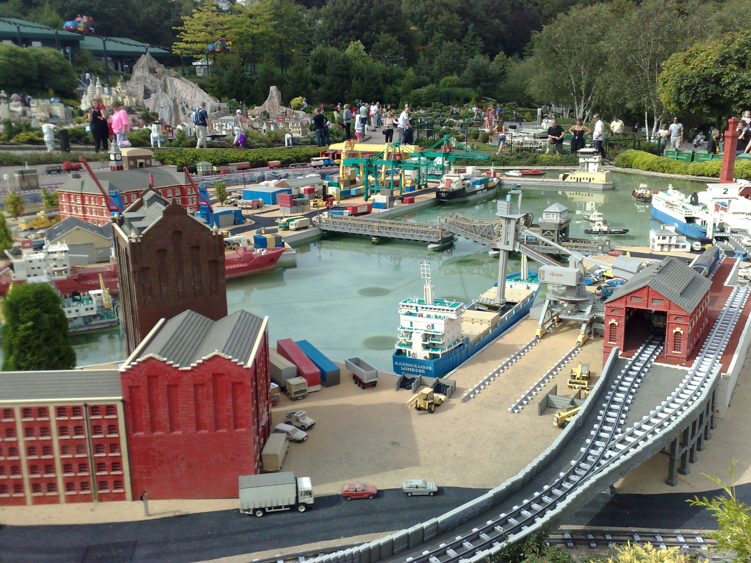 harbor1.jpg